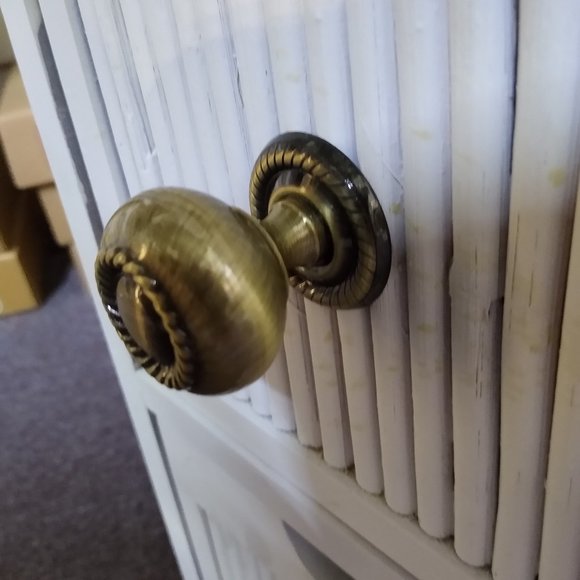 Richelieu Traditional Drawer Knob Antique English - Picture 4 of 5